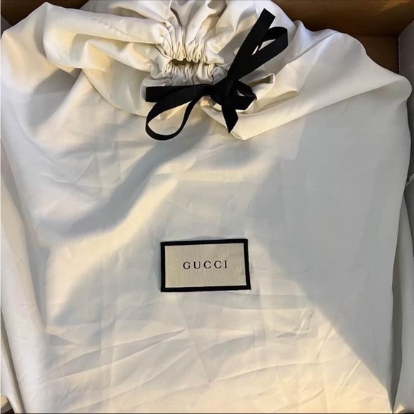 EUC Gucci crossbody - Picture 4 of 5